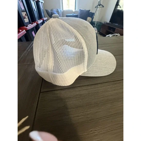 Goat Island Brewing Adjustable Strap‎ Mesh-Back Hat - Picture 5 of 7